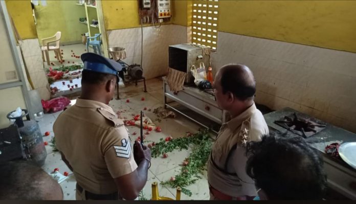 DMK workers vandalise Amma canteen in Chennai