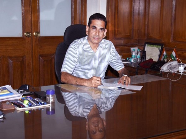BMC chief explains why it is not the Modi govt but the states that need to be blamed for the oxygen crisis