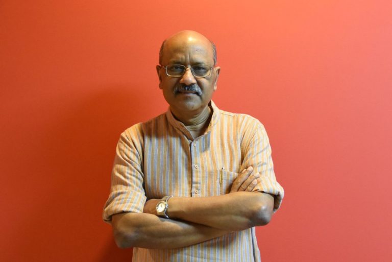 ThePrint attempts to shield Babus following backlash after officers were spotted abusing power, ends up arguing against Democracy