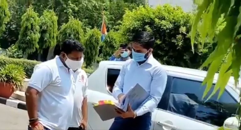 Journalists join hands with Congress trolls to spread propaganda against BJP over Delhi High Court ordered probe by police