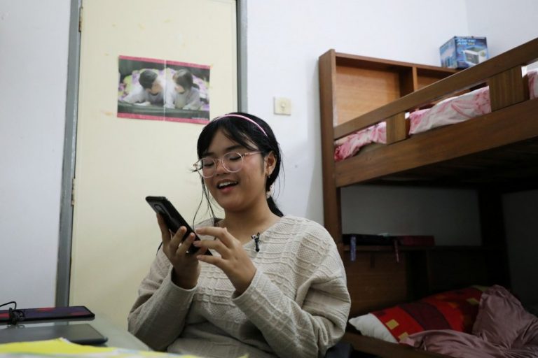 How this Malaysian girl is getting rape threats and facing action by school administration for calling out teacher’s rape joke
