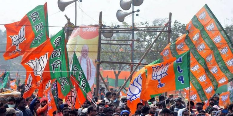 Bengal : Need for a middle path between complacency and despair