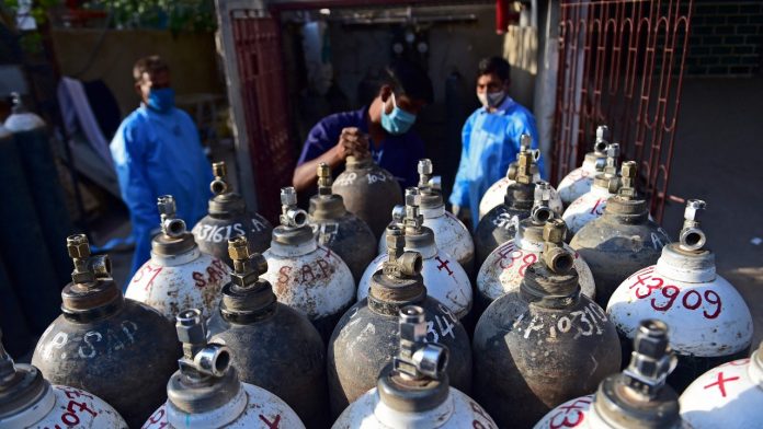 Delhi court orders seized oxygen concentrators to be given to judges, their family members and police