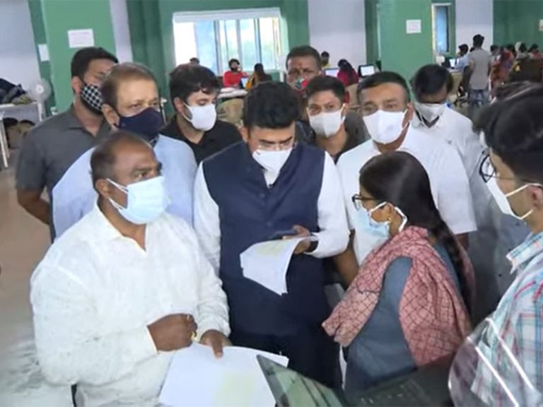 Karnataka: Bribe for Bed scam unearthed, BJP’s Tejasvi Surya accuses BBMP officials of allotment of beds against money, says many lives lost