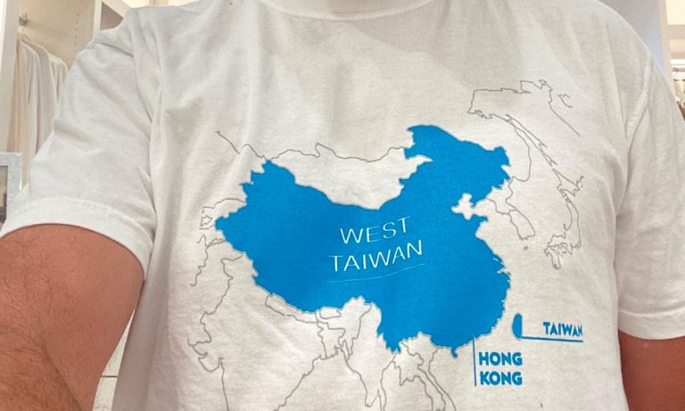 American businessman tries to mock China with a t-shirt, ends up showing Indian territory as Chinese instead