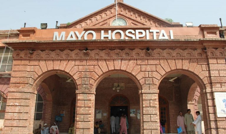 Pakistan: Patient dies after a security guard posing as a doctor performs surgery