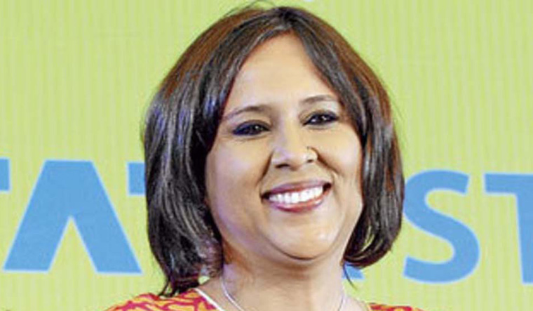 Netizens criticise Hospital administration after Barkha Dutt engages in vulture journalism from ICU