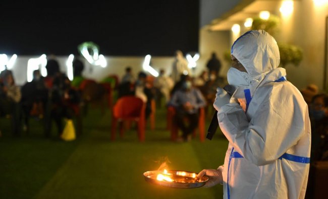 Media organisations stoke unfounded fear over COVID-19 crisis during the festive season in 2020