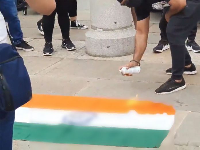 Khalistani burning Indian flag in London
