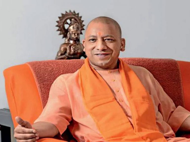 UP: Supreme Court praises Yogi government for providing help to migrant workers amid Covid-19 crisis