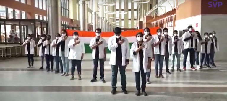 Doctors of Ahmedabad’s SVP Hospital give a tribute to the nation on National Doctor’s Day, win over the internet