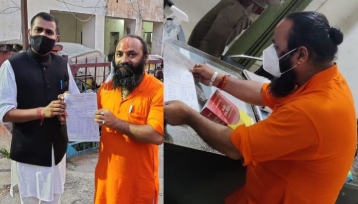 Bajrang Dal files FIR against school for floating tender for only Halal meat