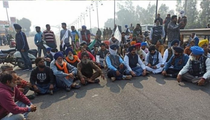 Farmer protestors cause loss of ₹2000 crores in toll collection
