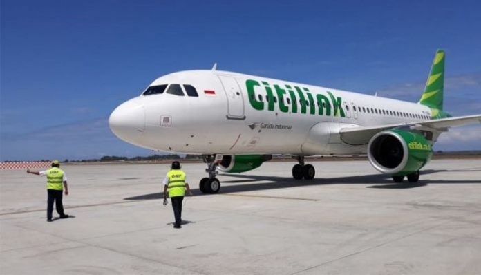 Indonesia: Covid infected man wears niqab to board flight as his wife