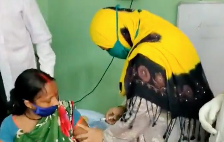 TMC Councillor Tabassum Ara caught on camera administering a vaccine dose, defends herself claiming she did a nursing course in school