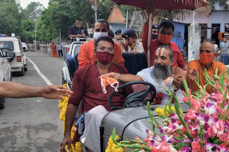 Gujarat: Mahant Dilipdasji distributes masks as Prasad as Lord Jagannath takes a tour of Ahmedabad on Rath Yatra