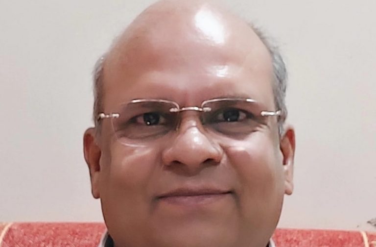 Gujarat govt officer threatens to curse state with drought if he is not given Rs 16 lakh salary and gratuity, calls self Kalki avatar