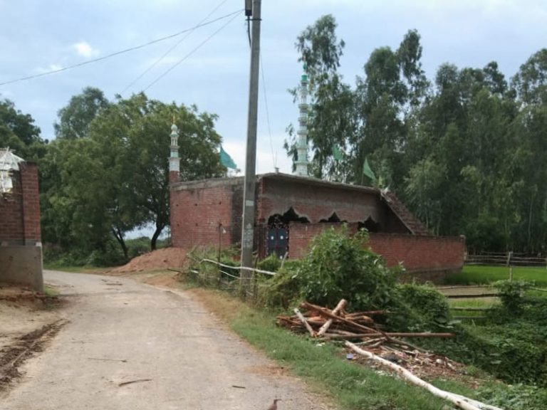 Unnao: Group of people tries to convert educational institute into a mosque, construction stopped by police after complaint by villagers
