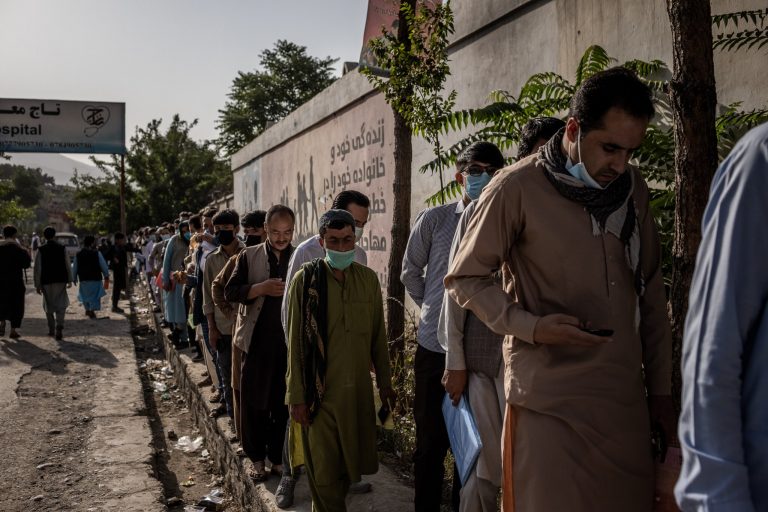 Mass exodus in Afghanistan, at least 30,000 locals flee every week fearing Taliban