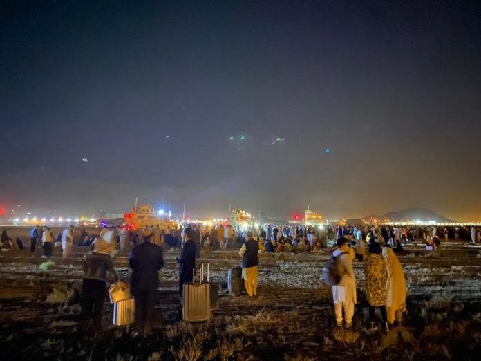 Afghans spotted falling from the sky after hanging on to tyres of planes to escape Afghanistan following Taliban capture