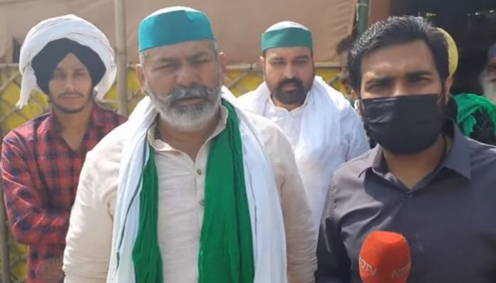 Watch: Farmer leader Rakesh Tikait goofs up, refers to August 15 as 'Republic Day', gets slammed online