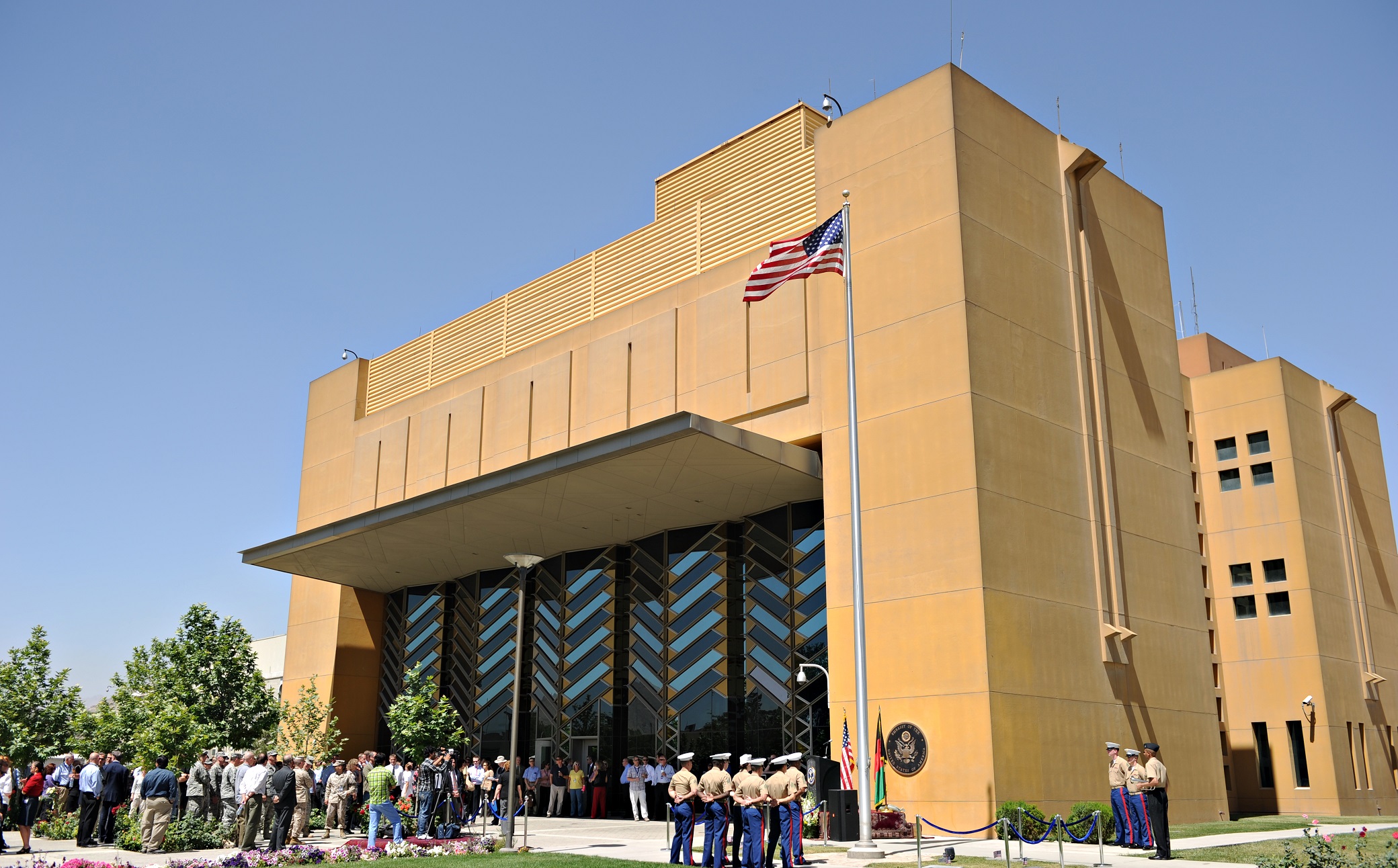 Us Embassy In Kabul Urges Us Citizens To Leave Afghanistan Immediately