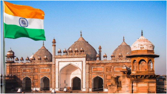 Agra Jama Masjid Mufti objects to Independence Day celebrations, calls it sacrilege, booked