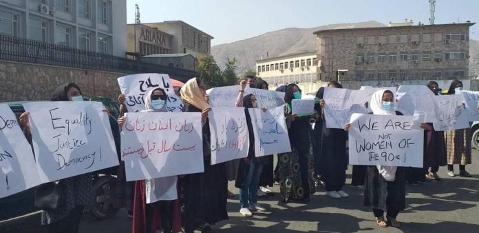Kabul: Women's protests turns violent, protesters say Taliban attacked them with tear gas shells