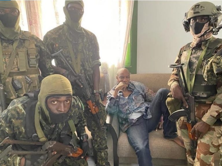 Military coup in Guinea: President Alpha Conde detained by soldiers, government dissolved and constitution suspended