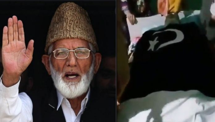 Family members of Syed Geelani booked for wrapping his body in Pak flag