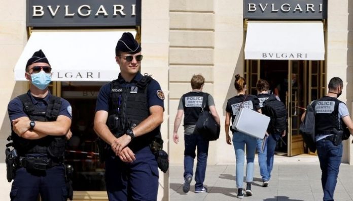 France: Cops nab 3 men for looting Bulgari store to the tune of $12 million, four others on the run