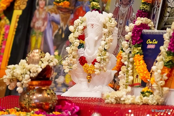 UK: Swindon Hindu Temple vandalized, robbed