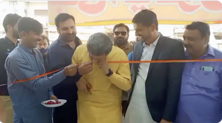 Made in Pakistan: Scissor fails to cut ribbon, so minister uses his teeth, and people can’t stop imagining what next