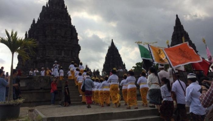As daughter of first Indonesian president converts to Hinduism, read how a Hindu priest had prophesised that glory of Hinduism will return to the country