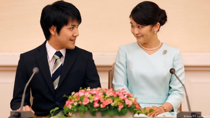Japanese princess Mako marries commoner Kei Komuro losing royal status