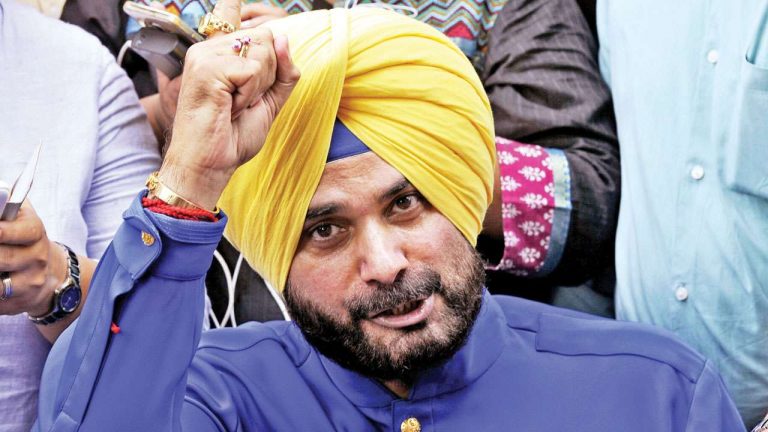 Navjot Singh Sidhu withdraws resignation as Punjab unit chief after meeting Rahul Gandhi, had said he considers Gandhis ‘supreme’