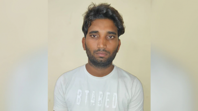 Hakimuddin and his gang traps young people using fake women facebook profiles