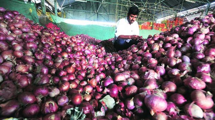 Union Govt releases onions from buffer stock to moderate prices the market