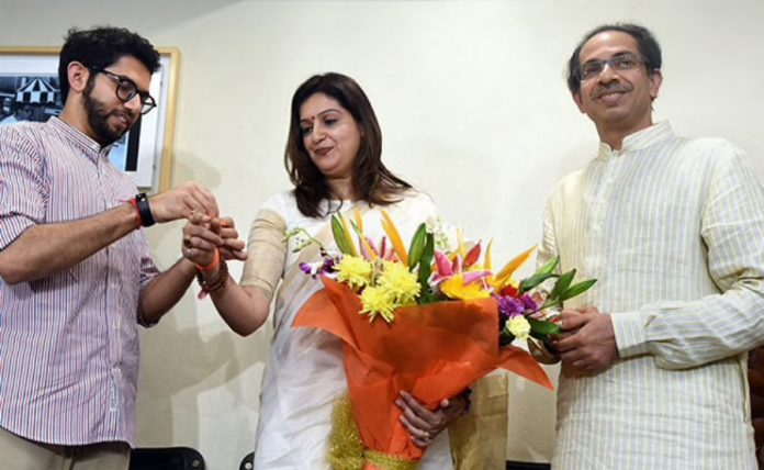Congress social media supporter turned Shiv Sena MP deletes anti-Sena tweets after her party runs rampage