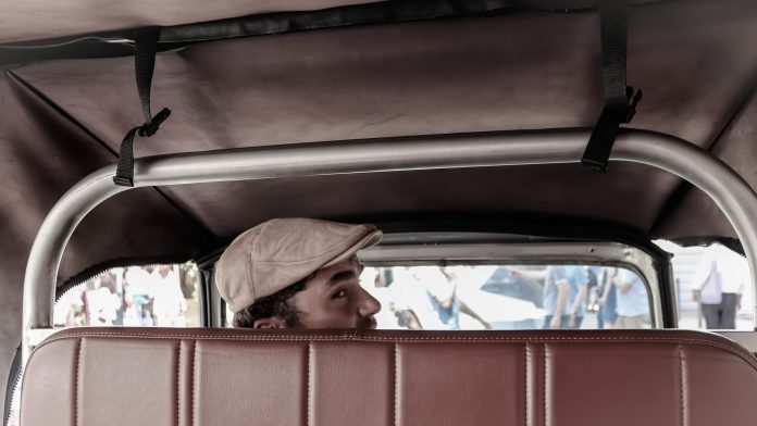 The Taxi Driver archetype: How intellectual yet idiots from the media fraternity have invented a new genre of anti-Hindutva fictional literature