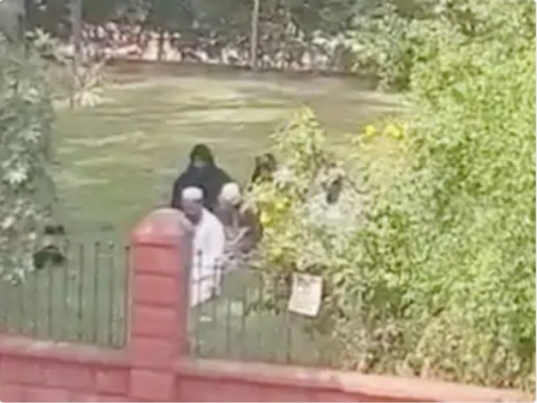 Gujarat: Namaz offered at Vastrapur lake in Ahmedabad, VHP conducts purification ritual as protest