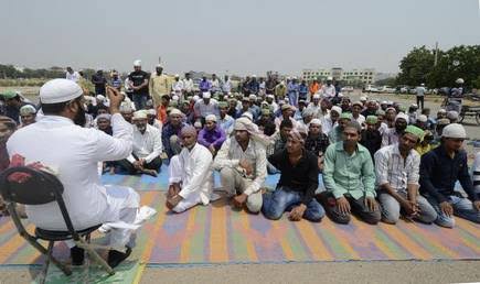 Locals push bqck against Muslims offering namaz in Khandsa village in Gurugram