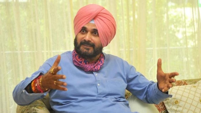 Navjot Singh Sidhu hits back at Arvind Kejriwal, says 'those who live in glass houses should not throw stones at others'