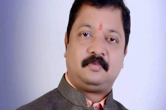 Shiv Sena MLA Mangesh Kudalkar blackmailed with an obscene video, accused arrested