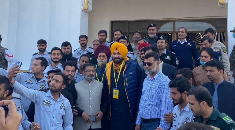 Punjab Congress chief Sidhu calls Pakistan PM Imran Khan his ‘elder brother’, says he has received lots of love