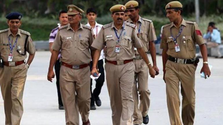 UP: ATS nabs fake passport gang, Bangladeshi Muslims were brought to India and sent abroad under Hindu names