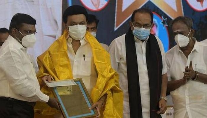 Tamil Nadu Congress leader who wanted PM Modi and Amit Shah killed, gets award in the presence of CM Stalin