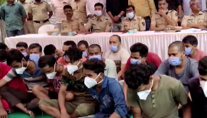 Maharashtra: Bhiwandi Police arrest 40 illegal Bangladeshi immigrants, fake Indian IDs seized