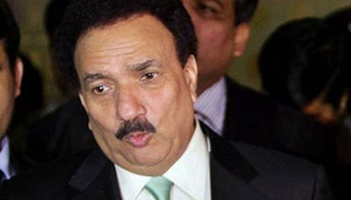 Pakistani politician Rehman Malik floats wild theories, thinsk 'Tamil Nadus' are a militant group