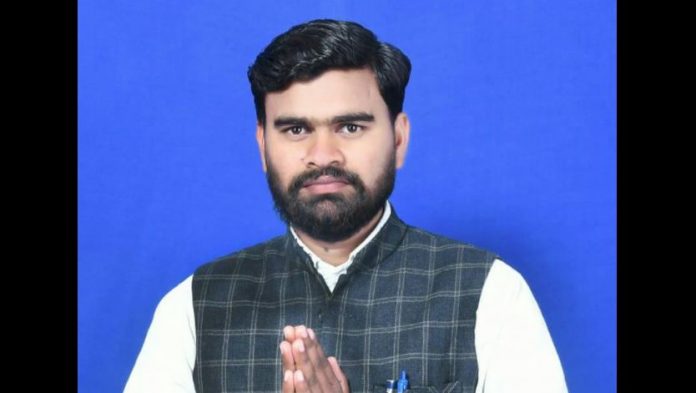 BJP leader's car shot at for refusing to join SP